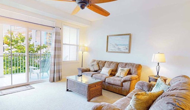 Sunset Island Condo w/AC, Private W/D, Free WiFi, Shared Pools - Walk to Beach