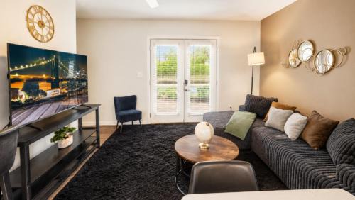 The Atlas Townhome Hoover Luxury 2BR H2
