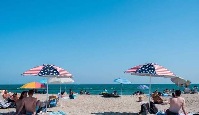 The Beach House NY, a beach block home in Far Rockaway with a vibe