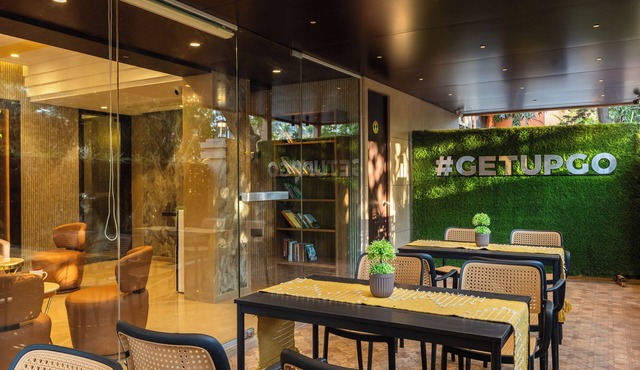 The Hosteller Mumbai, International Airport