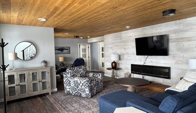 The Lakehouse on Nicol Island