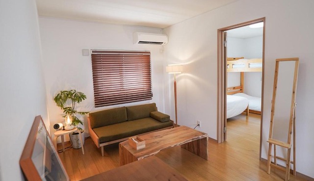 Tipy records inn nook
