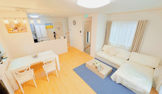 Tokyo4BR House 112 ㎡, Sleeps 11, Free Parking, 5min to Station, Disney Bus Nearby