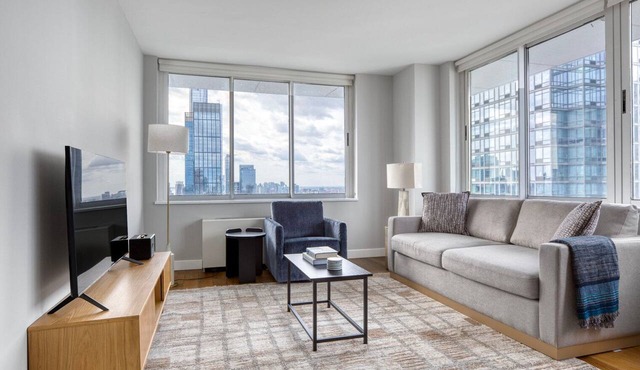 Trendy Midtown West 2BR w/Gym & W/D, nr Museum & Park, by Blueground