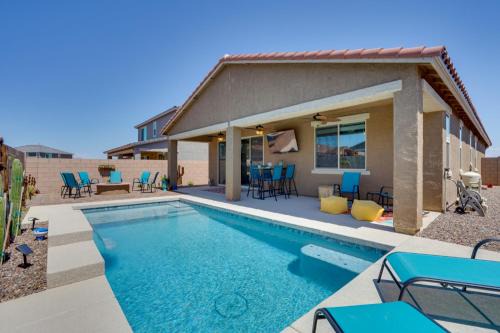 Tucson 4BR Retreat! Private Pool, Fire Pit!