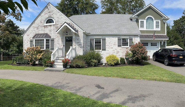 Turnkey beautiful home away from home