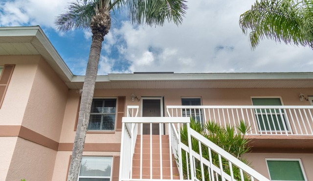 TWO BEDROOM MAINSAIL CONDO 1045