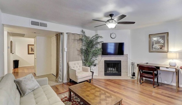 Upgraded condo in the heart of McCormick Ranch