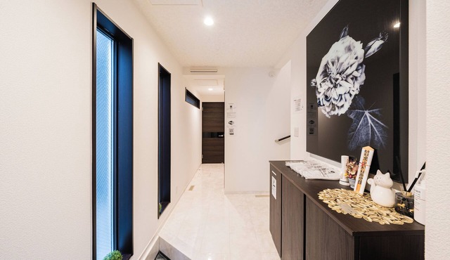 Upscale Sumida Retreat: Skytree Views, Workspaces & Premium Decor, 6 people