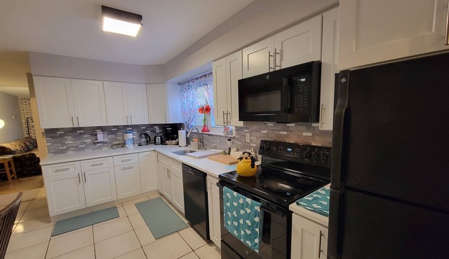 Very cozy, Newly updated house