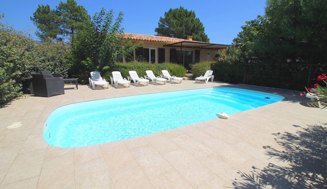 Very nice villa in a quiet location in Porto-Vecchio