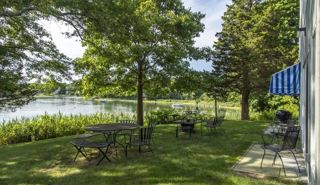 Waterfront Home on Beautiful Shelter Island w/Large Deep Water Dock