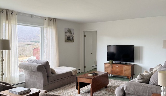 Welcome to Marion Manor: French Country Farmhouse in the Heart of the Catskills!