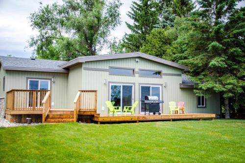 Westlake Consecon Cottage