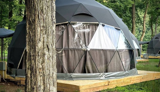 Whimsical Dome Escape Amid the Majestic Mountains and Enchanting Rivers of New York