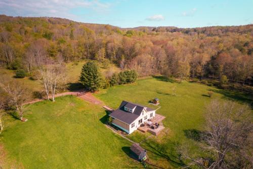 Wildwoods Dog-Friendly Catskills Retreat