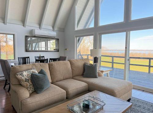 Wine Country Chalet Lake Views Fire Pit and BBQ