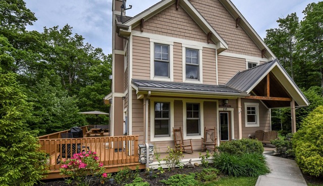 Wine Down | Centrally Located, Hot Tub, Pool Table