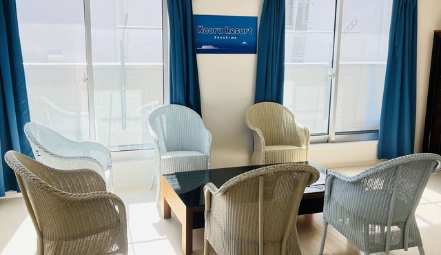 You can relax in a spacious and relaxing atmosphere in a private building. Conveniently located near Enoshima Kamakura sightseeing. Two bicycles are available for rent free of charge. Local gourmet food, cafes, and the Enoshima illumination at night are a