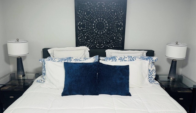 Your Perfect Getaway Between Farmingdale & Amityville