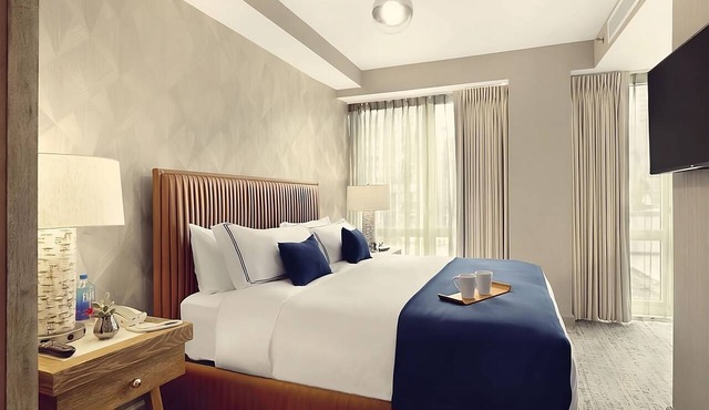 Your Relaxing Getaway Awaits! Short Drive to South Street SeaPort & Battery Park