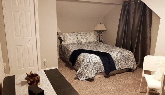 Your Sarnia "City Cottage" is waiting for you!