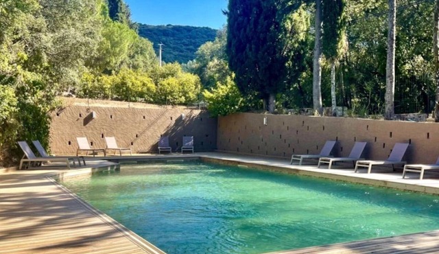 ZEcamping 3* chiens acceptés piscine et bar restaurant