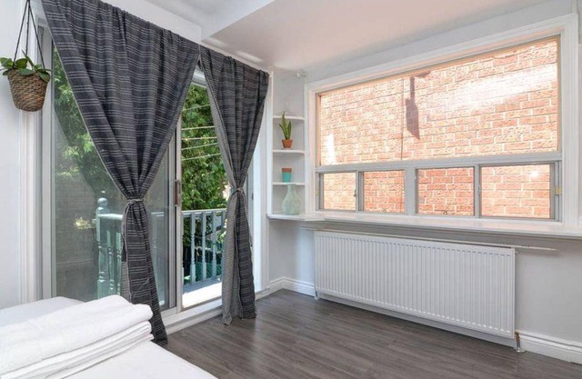 1 Bedroom Loft Style Apartment in Leslieville