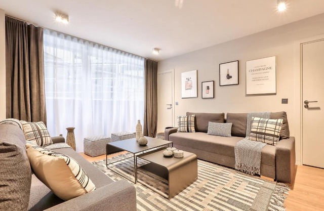 123 - Urban Luxury Flat in Montorgueil