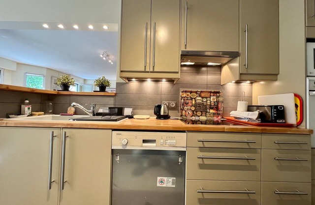 2-bedroom apartment overlooking the Canal Saint Martin