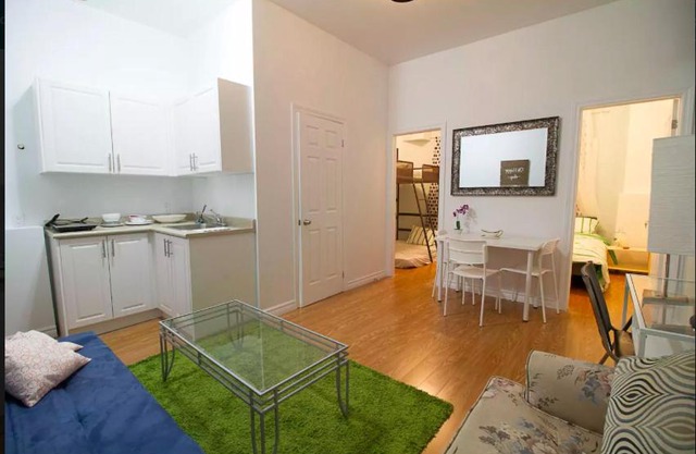 2 Bedroom apt. near Kensington Market unit 5