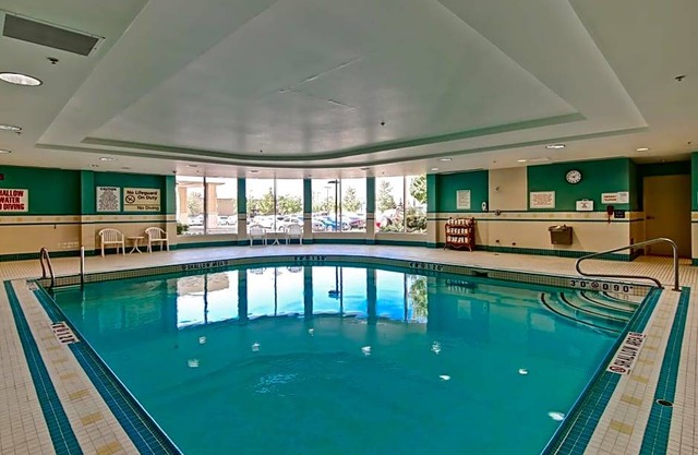 2-Star Hotel ∙ Hampton Inn by Hilton Toronto Airport Corporate Centre