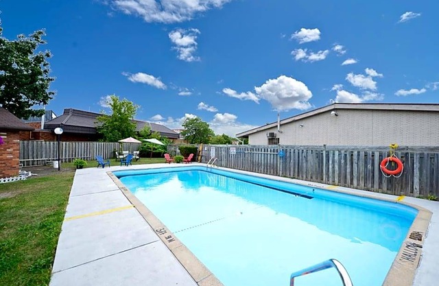 2-Star Hotel ∙ Canadas Best Value Inn St. Catharines