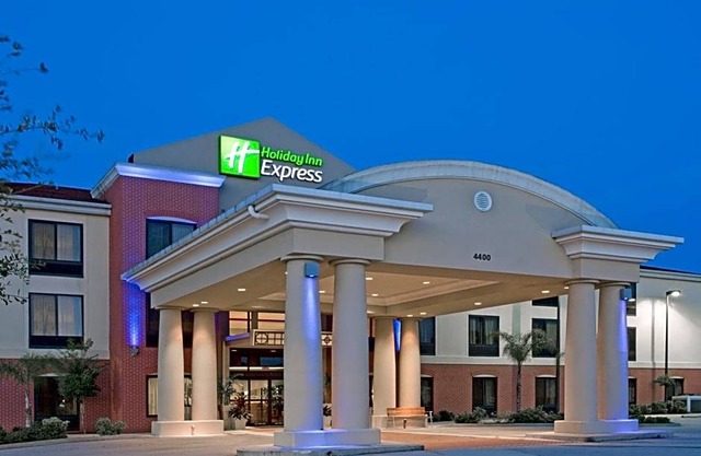 2-Star Hotel ∙ Holiday Inn Express Sebring, an IHG Hotel