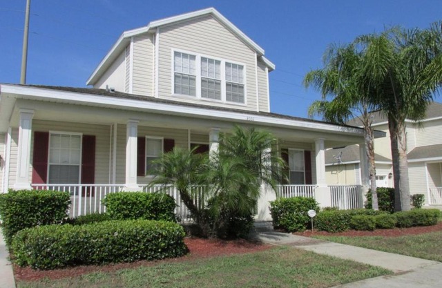 2602 Trafalgar Village