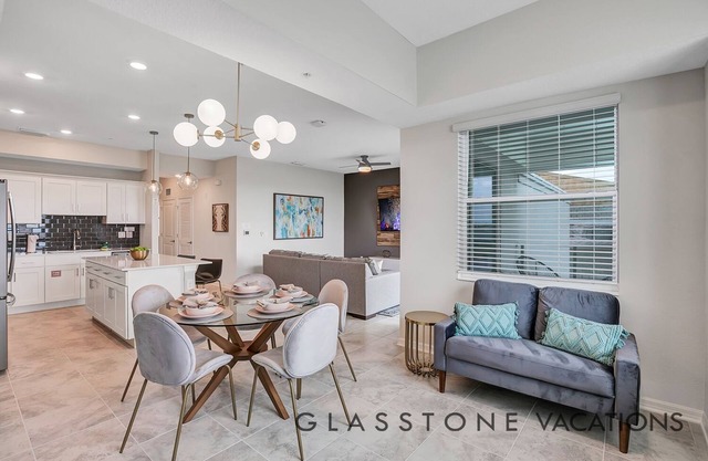 2BD/2BA condo close to Disney at Storey Lake #96