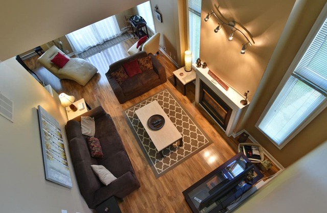 3 Bedroom Sierra Lane Condos 167333