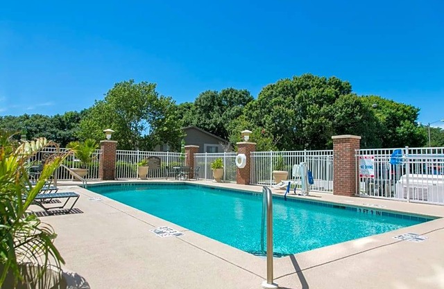 3-Star Hotel ∙ Holiday Inn Winter Haven, an IHG Hotel