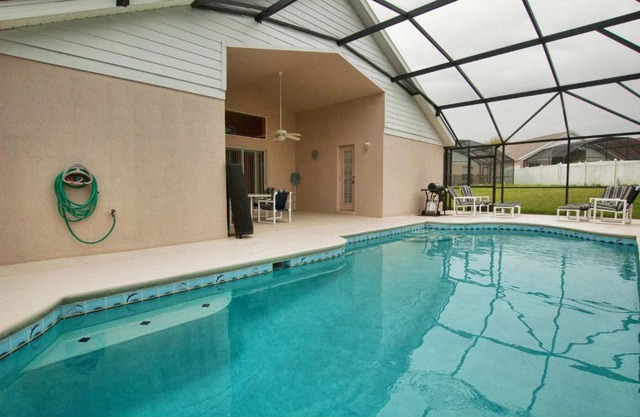 5 Bedroom Pool Home in Indian Creek 2303IC