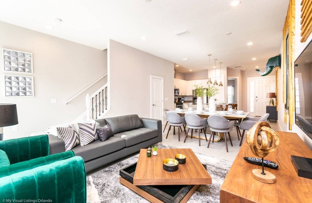 7572 Sunny Dreams Lane