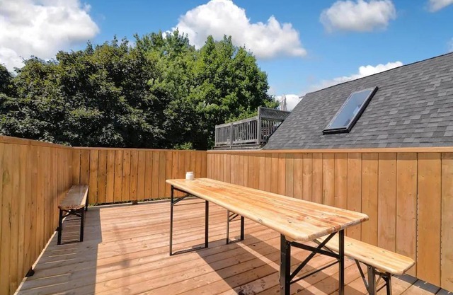 Applewood Suites - Leslieville Rooftop