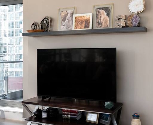 Beautiful Condo in the Heart of the Entertainment District