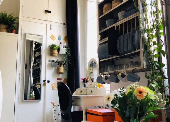 Charming and bright apt in Menilmontant