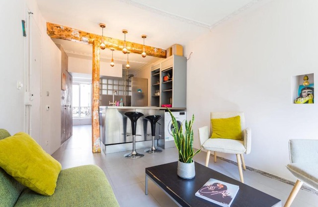 Charming studio for 2 near République