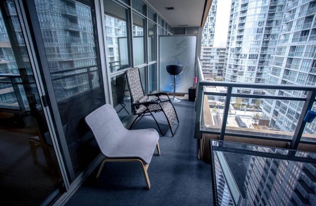 Chich Corner Suite 10*
