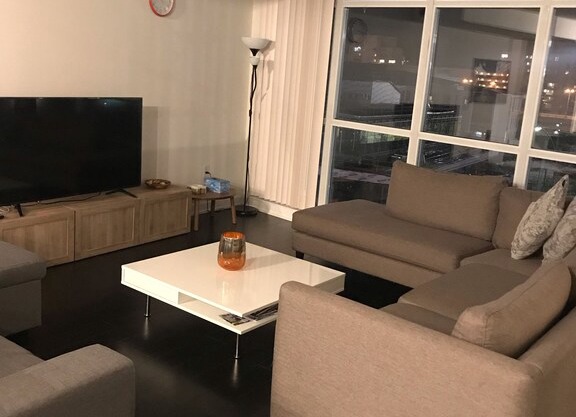 City place condo Toronto 3 Bedroom sleeps 6