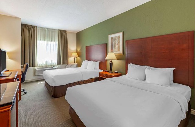 Comfort Inn & Suites Thousand Islands Harbour District