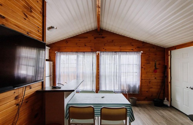COTTAGE #5