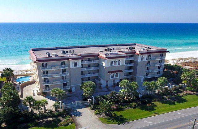 DUNES OF CRYSTAL BEACH 101 by Bliss Beach Rentals