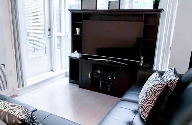 Executive condo w/ beautiful & lovely terrace